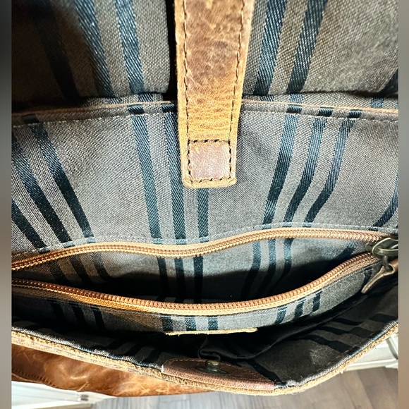 Frye Brown Women’s Leather Shoulder Bag - Picture 10 of 16